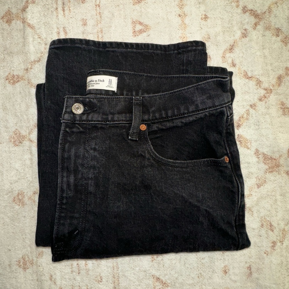 Abercrombie & Fitch High-Rise Black Jeans